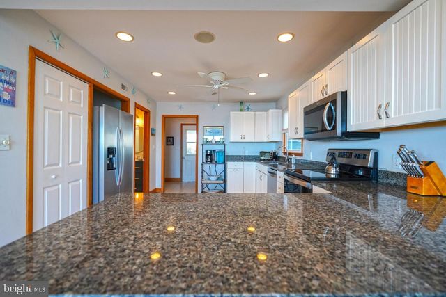 9127 SHORE DR, Milford, DE 19963