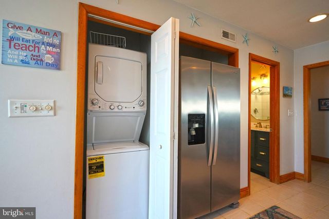 9127 SHORE DR, Milford, DE 19963