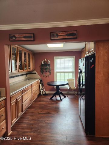 102 Pine Street, Washington, NC 27889