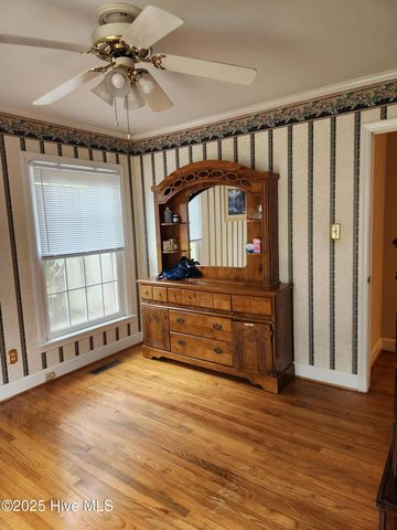 102 Pine Street, Washington, NC 27889