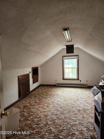 102 Pine Street, Washington, NC 27889