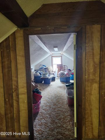 102 Pine Street, Washington, NC 27889