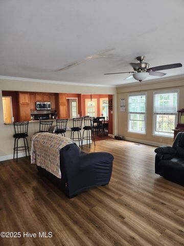 102 Pine Street, Washington, NC 27889