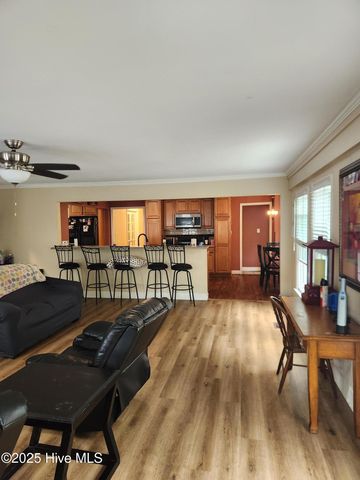 102 Pine Street, Washington, NC 27889