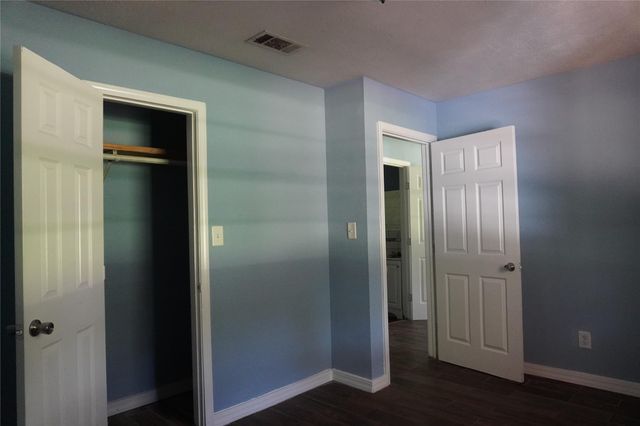 161 Woodman Drive, Cleveland, TX 77328