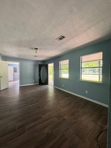 161 Woodman Drive, Cleveland, TX 77328