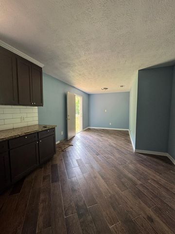 161 Woodman Drive, Cleveland, TX 77328