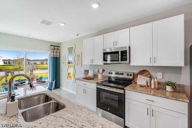 6548 Equinox LN, North Fort Myers, FL 33917
