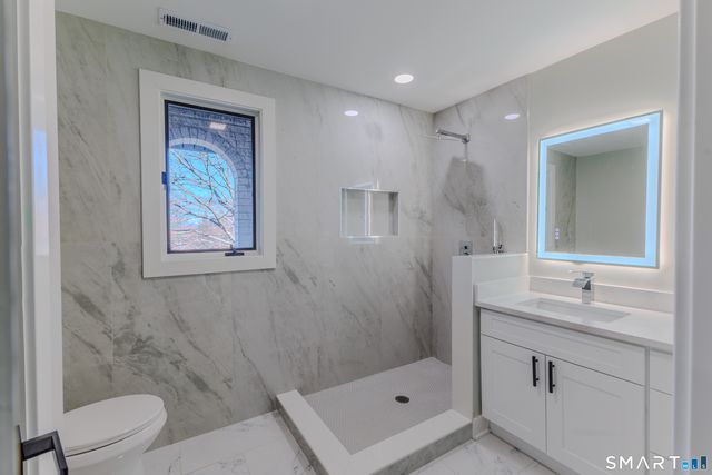 39 Farm Hill Road, Wallingford, CT 06492