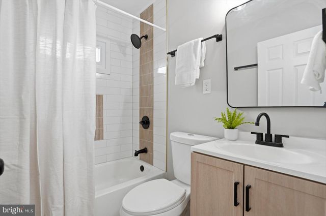 7801 GAYWOOD CIR, Baltimore, MD 21244