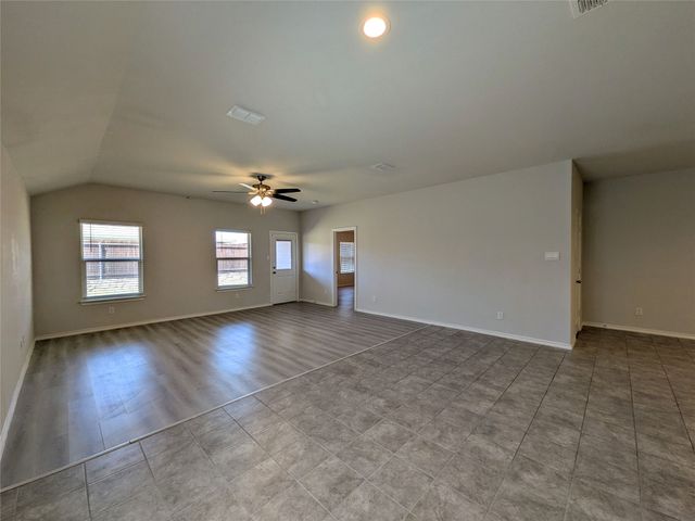 9513 Doverglen Drive, Fort Worth, TX 76131