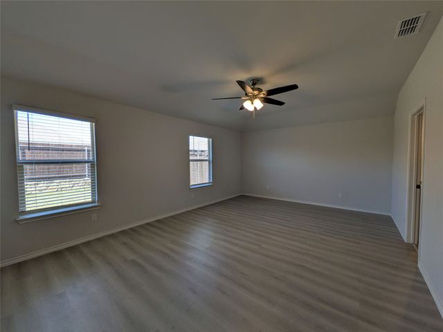 9513 Doverglen Drive, Fort Worth, TX 76131