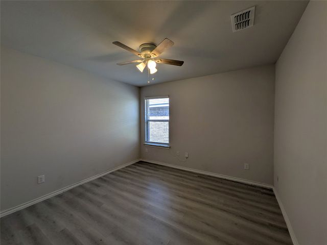 9513 Doverglen Drive, Fort Worth, TX 76131