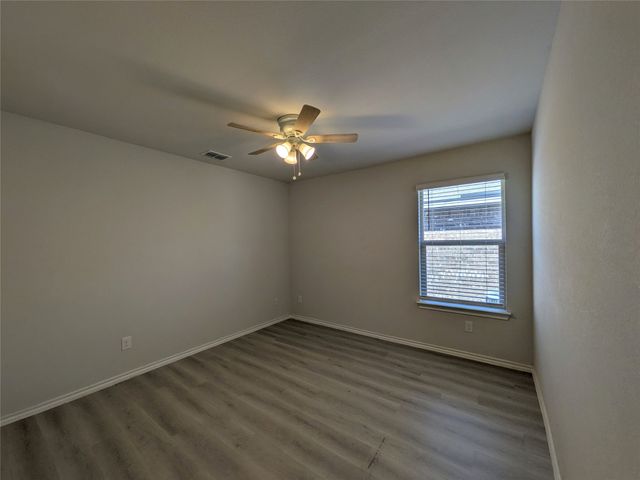 9513 Doverglen Drive, Fort Worth, TX 76131