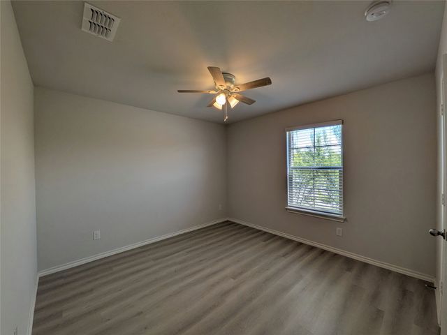 9513 Doverglen Drive, Fort Worth, TX 76131