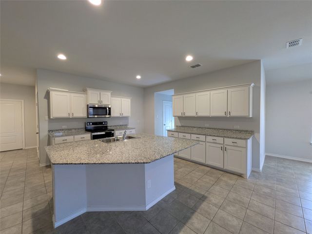 9513 Doverglen Drive, Fort Worth, TX 76131