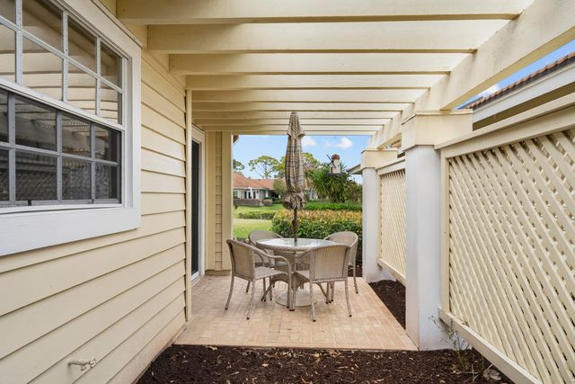 7040 SE Winged Foot Drive, Stuart, FL 34997