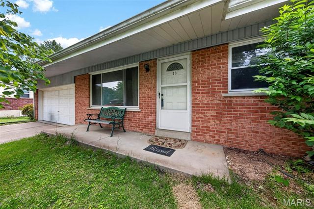 33 Cloverdale Drive, Unincorporated, MO 63304