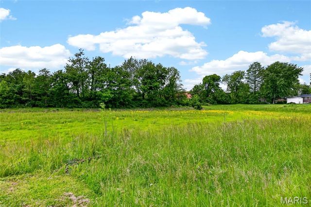 33 Cloverdale Drive, Unincorporated, MO 63304