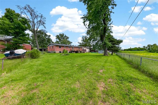 33 Cloverdale Drive, Unincorporated, MO 63304