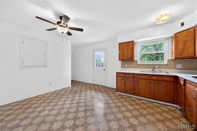 33 Cloverdale Drive, Unincorporated, MO 63304