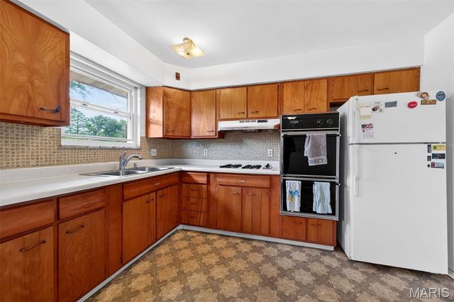 33 Cloverdale Drive, Unincorporated, MO 63304