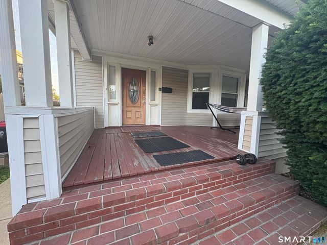 15 Edlie Avenue, Norwalk, CT 06855