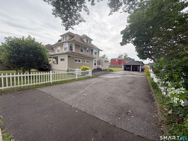 15 Edlie Avenue, Norwalk, CT 06855