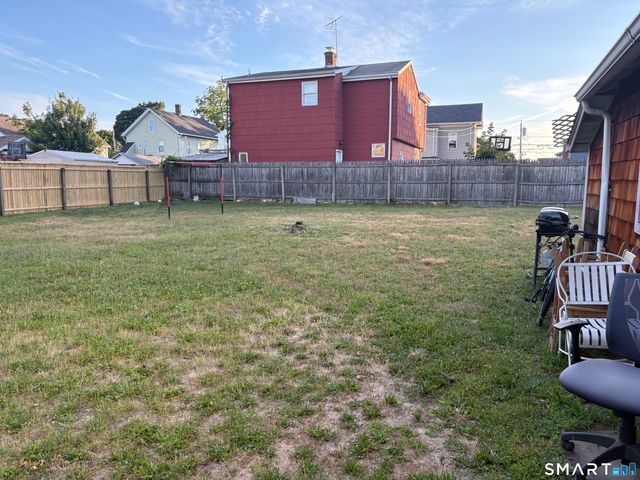15 Edlie Avenue, Norwalk, CT 06855