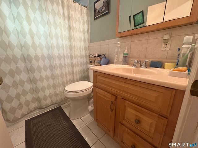 15 Edlie Avenue, Norwalk, CT 06855