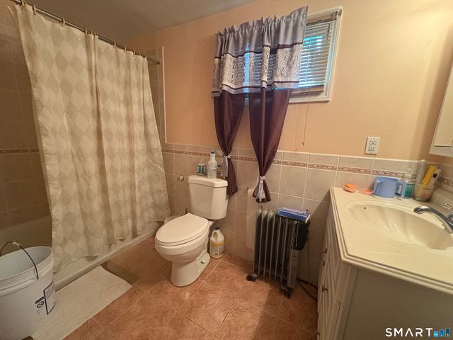 15 Edlie Avenue, Norwalk, CT 06855