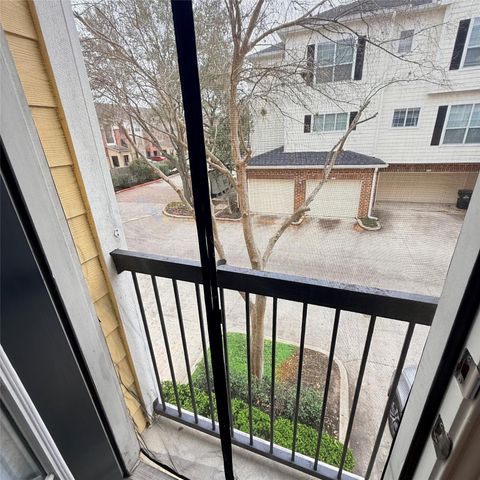 9200 Westheimer Road 304, Houston, TX 77063