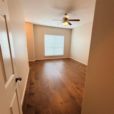 9200 Westheimer Road 304, Houston, TX 77063