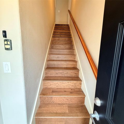 9200 Westheimer Road 304, Houston, TX 77063