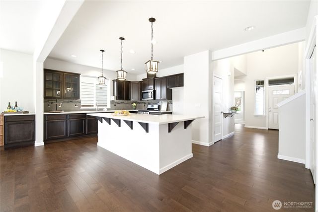 9639 6th Way SE, Lacey, WA 98513