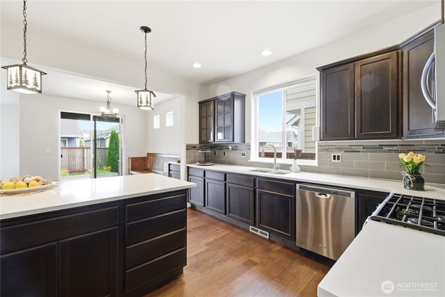 9639 6th Way SE, Lacey, WA 98513