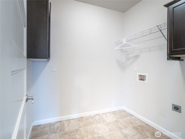 9639 6th Way SE, Lacey, WA 98513