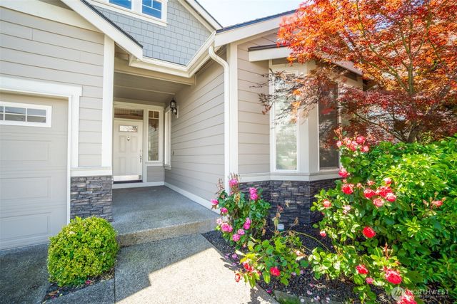 9639 6th Way SE, Lacey, WA 98513