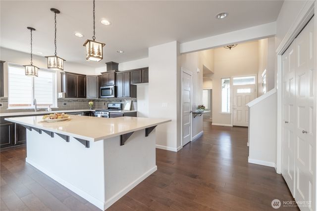 9639 6th Way SE, Lacey, WA 98513