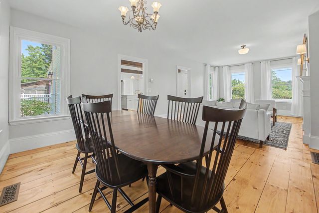 638 Post Road, Greenland, NH 03840