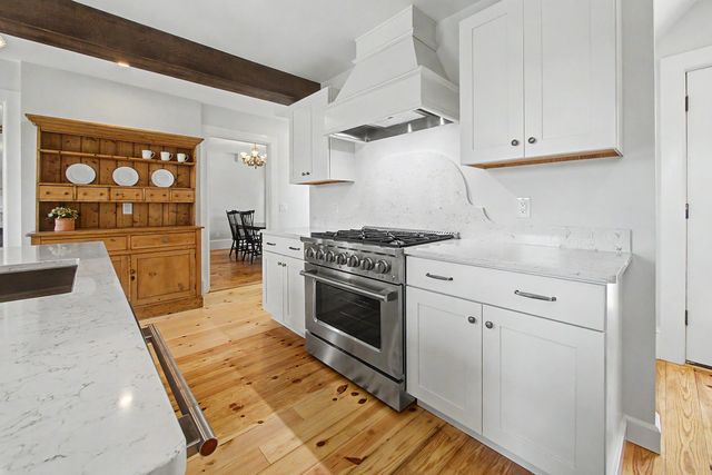 638 Post Road, Greenland, NH 03840
