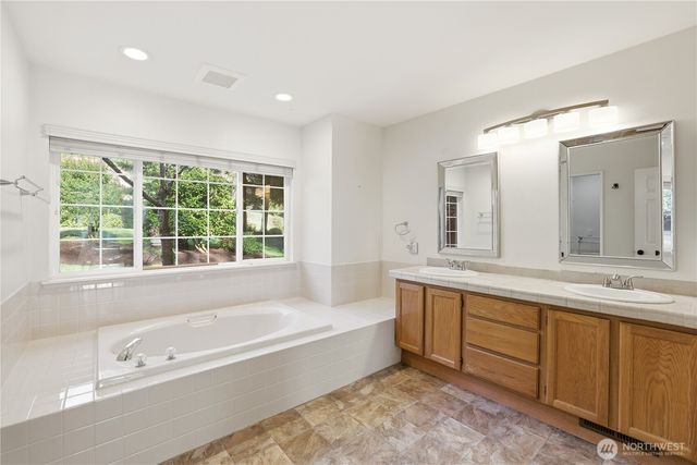 4642 SE Parsons Green Court, Port Orchard, WA 98367