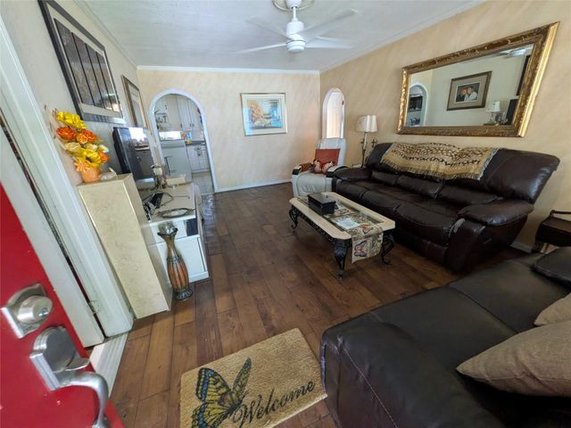 6638 Thornwall Street, Houston, TX 77092