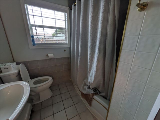 6638 Thornwall Street, Houston, TX 77092