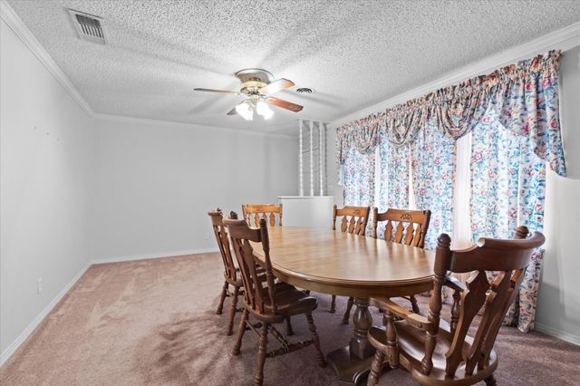 2105 Pine Tree Rd, Longview, TX 75604