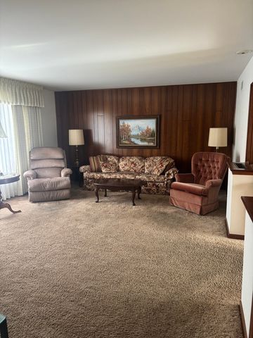 535 E 166th Place, South Holland, IL 60473