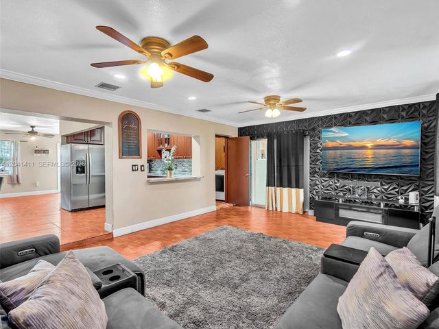 19100 NW 51st Ave, Miami Gardens, FL 33055