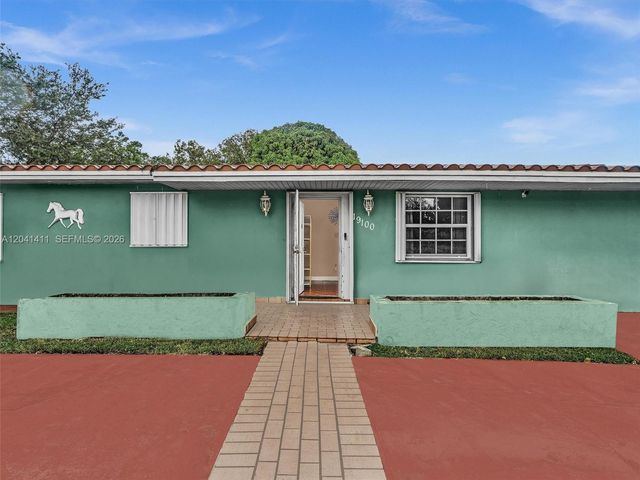 19100 NW 51st Ave, Miami Gardens, FL 33055