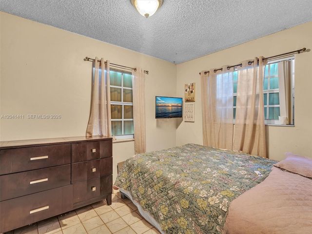 19100 NW 51st Ave, Miami Gardens, FL 33055