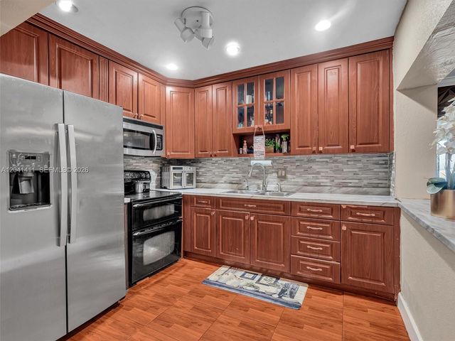 19100 NW 51st Ave, Miami Gardens, FL 33055